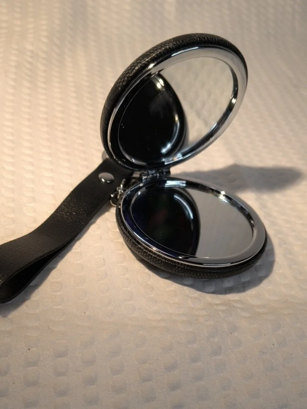 N/A compact fashion